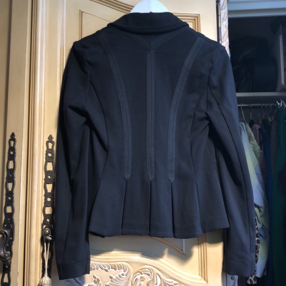 Black blazer - Picture 3 of 3